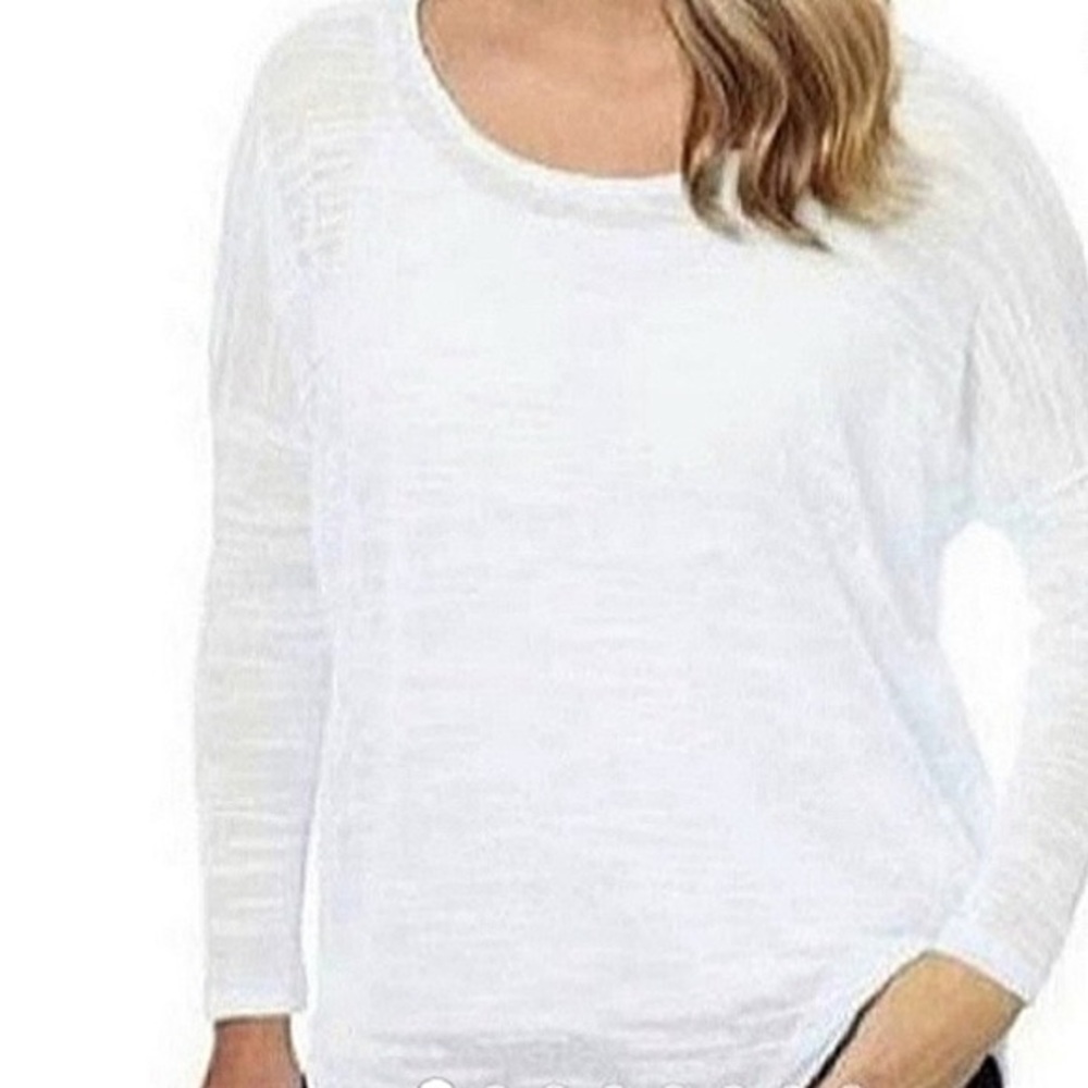Olive & Oak Light White Pullover Top